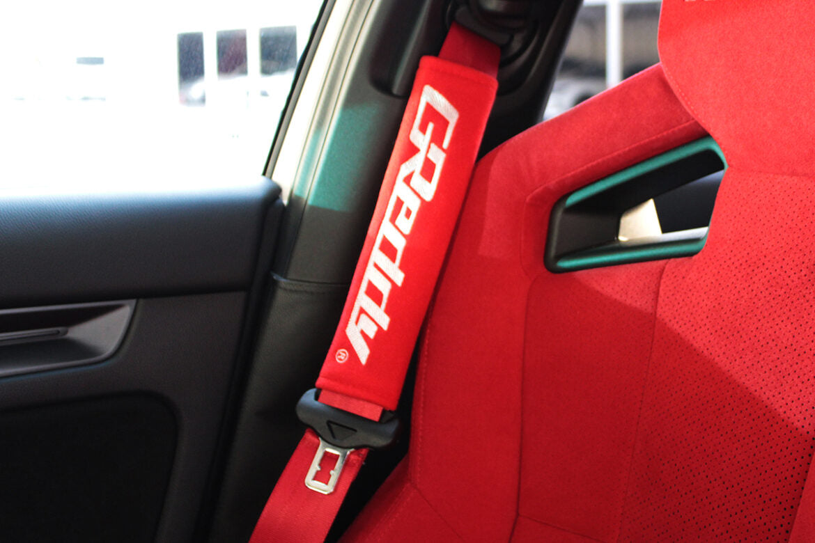 GREDDY SEAT BELT SHOULDER PADS - RED - (18001990)