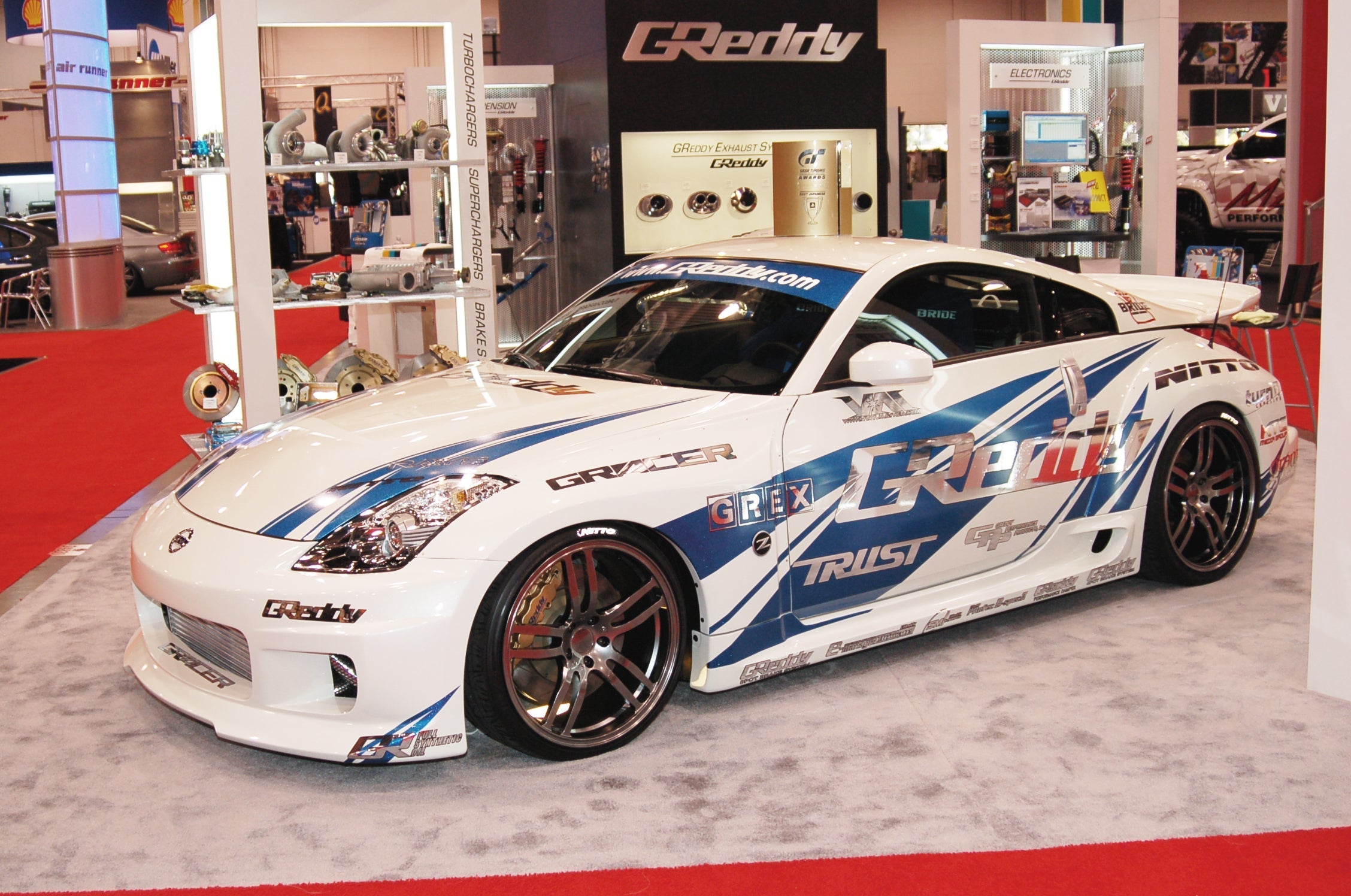 Nissan 350Z (Z33) GReddy GRacer Full Over-Fender Aero Kit